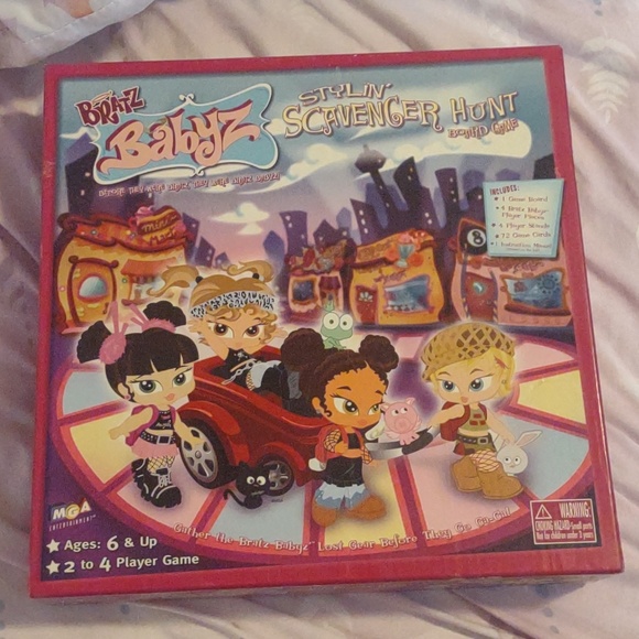 Bratz Baby Stylin Scavenger Hunt board game - Picture 1 of 8